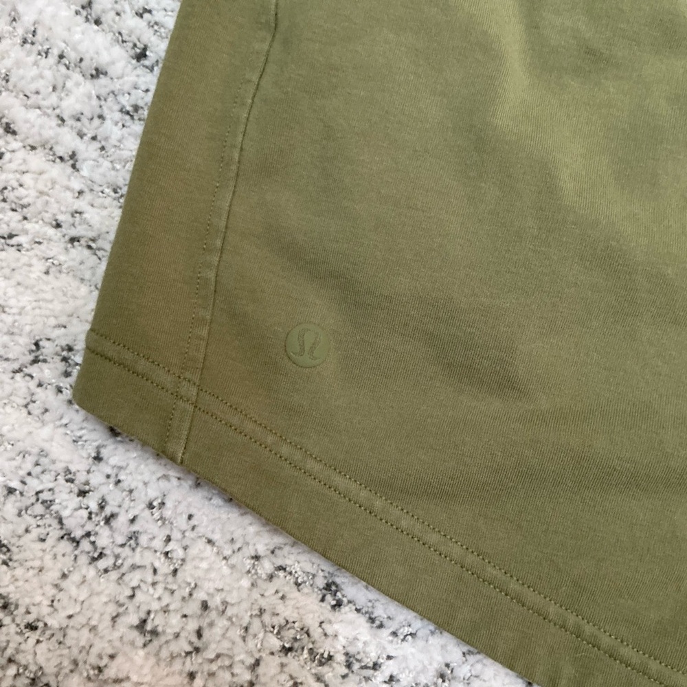 Lululemon | Sage Green Inner Glow High Rise Shorts 3" size 10 - Picture 4 of 8